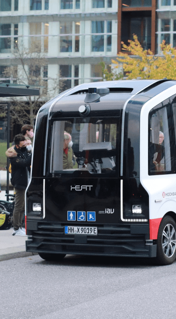 INTELLIGENS KÖZLEKEDÉSVEZÉRLŐ RENDSZER